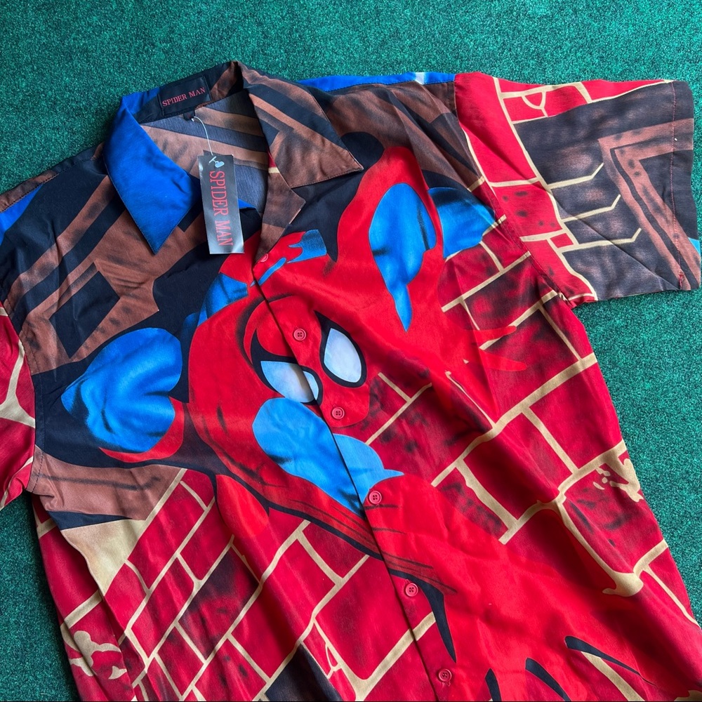 Vintage Spider-Man action 2000s button down comic shirt